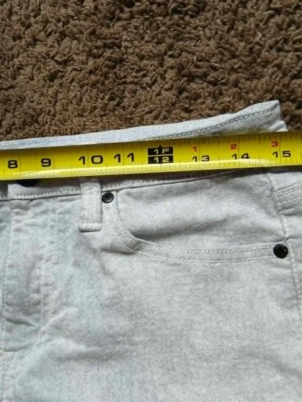 Guess light grey